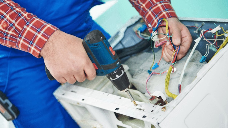 Büyükçekmece Lambert Lambert çamaşır makinesi kart tamiri – Su almama arızası orijinal parça ile giderildi. - Teknik servis örneği